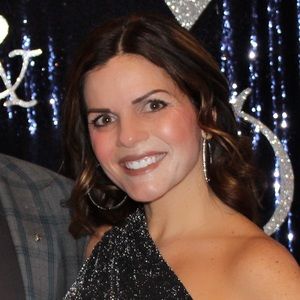 Meet your Posher, Denyele